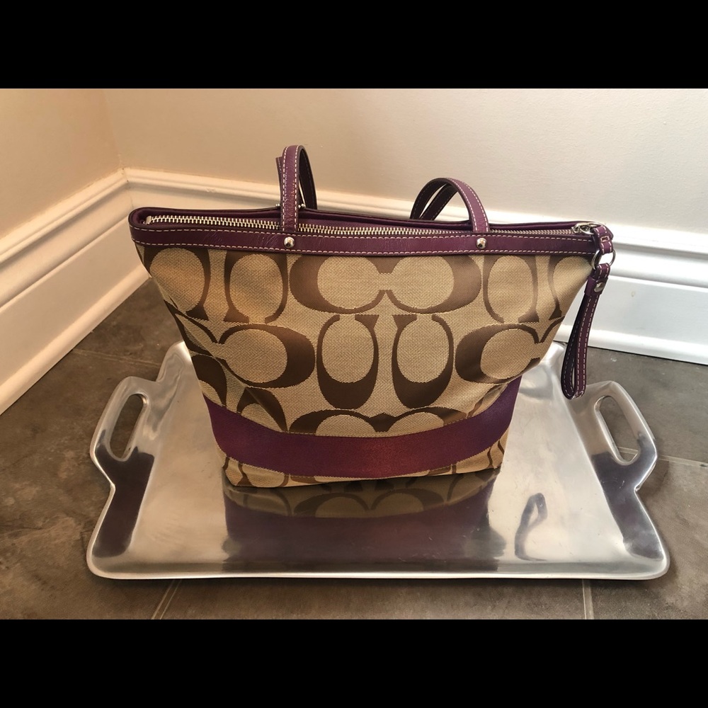Coach Purse - Picture 3 of 13